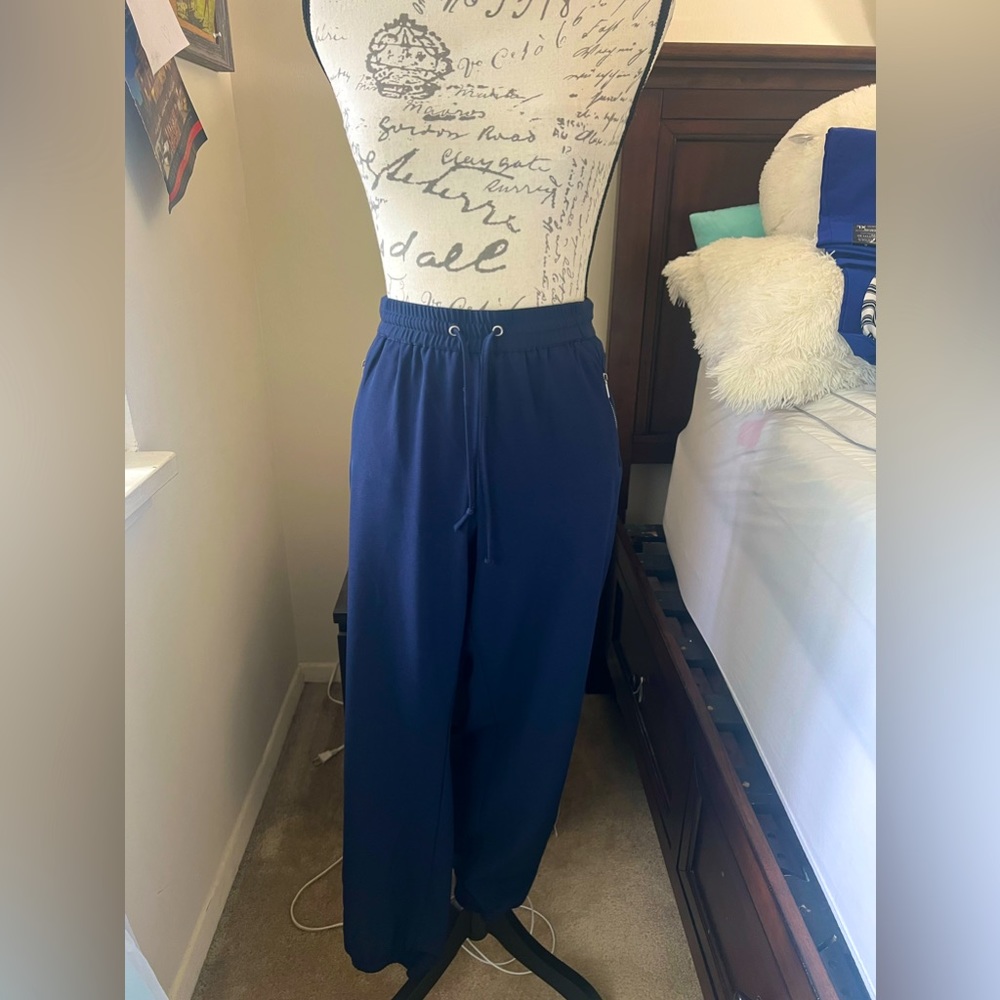 New York & Co pull on Jogger style